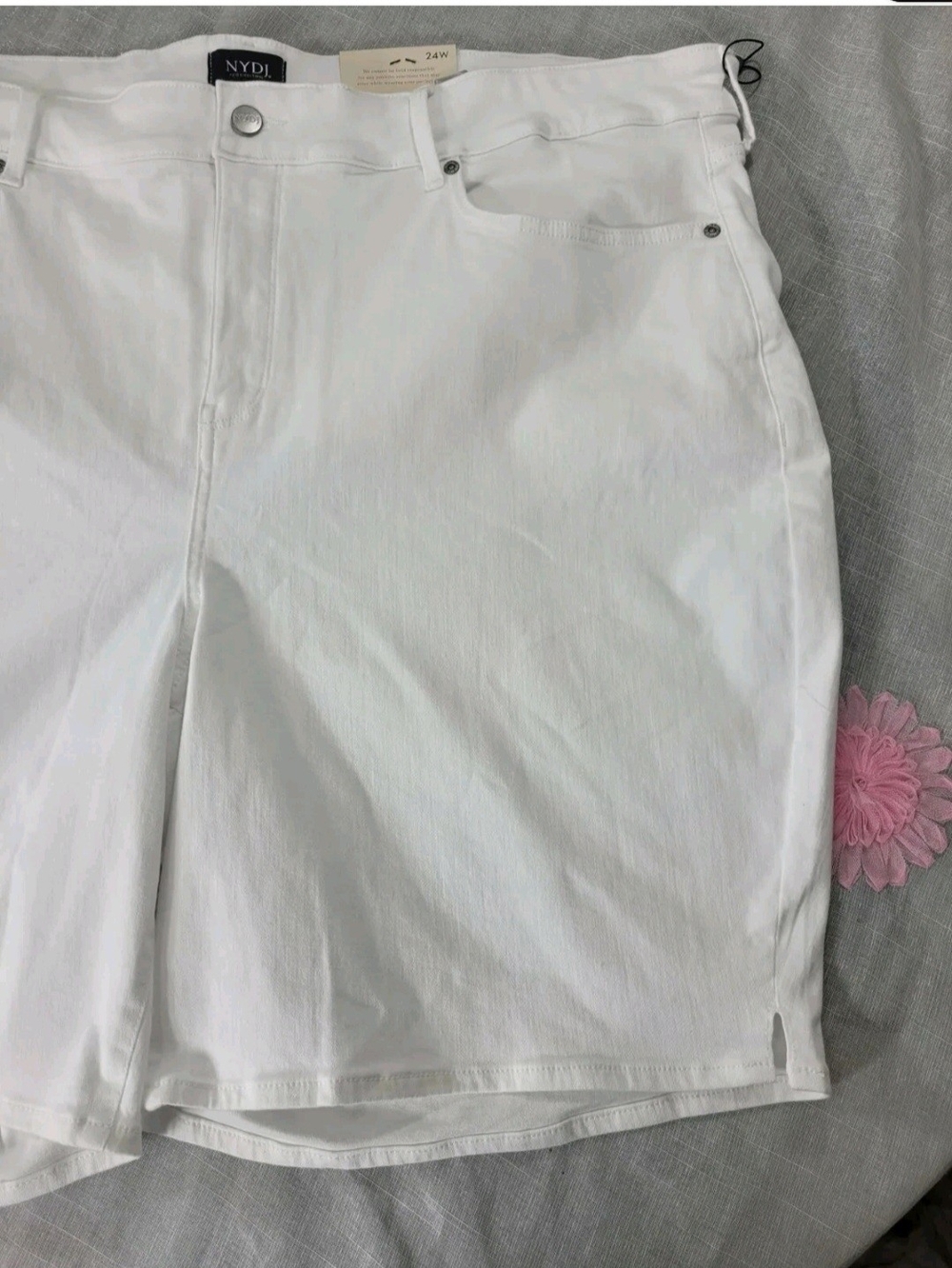 Nydj Women's Shorts Plus Size 24W Ella Side Slits Optic White Stretch New 20 - Picture 3 of 10